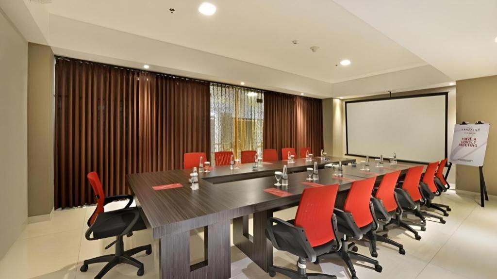 Travello Hotel Bandung Exterior photo