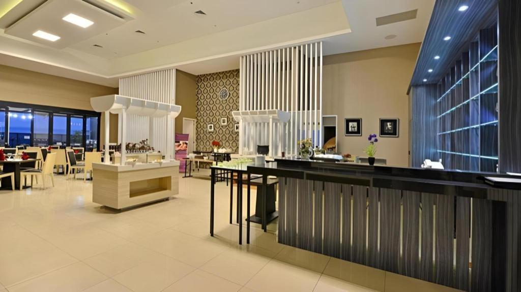 Travello Hotel Bandung Exterior photo